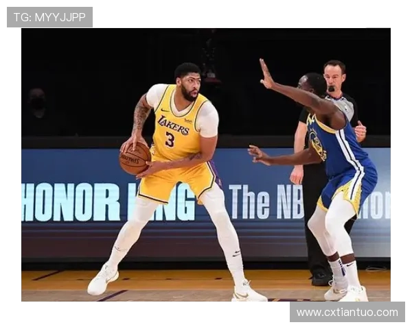 FPX在城市赛积分榜中以57分稳居第一位置展现强大实力 FPX在城市赛积分榜中以57分稳居第一位置展现强大实力