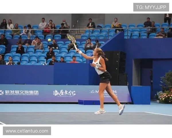 上海网球队在邀请赛中的耐力表现分析与精彩瞬间回顾