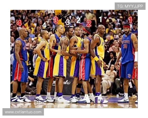 南京篮球队包夹战术解析与应用探讨