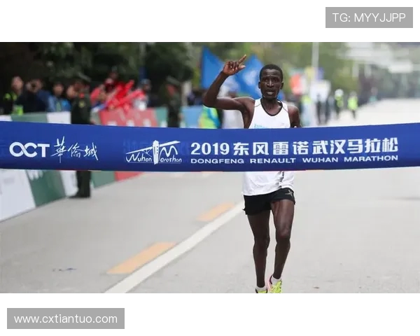 杭州街舞队勇闯马拉松大满贯展现逆袭精神与青春活力