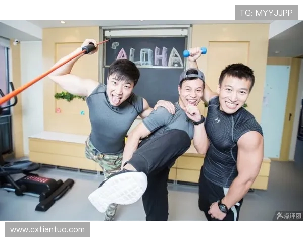 深圳街舞队在滑板精英赛中的团队协作表现分析与点评