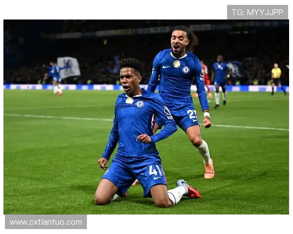 切尔西与莱切斯的对决结果揭晓谁是胜者分析比赛精彩瞬间