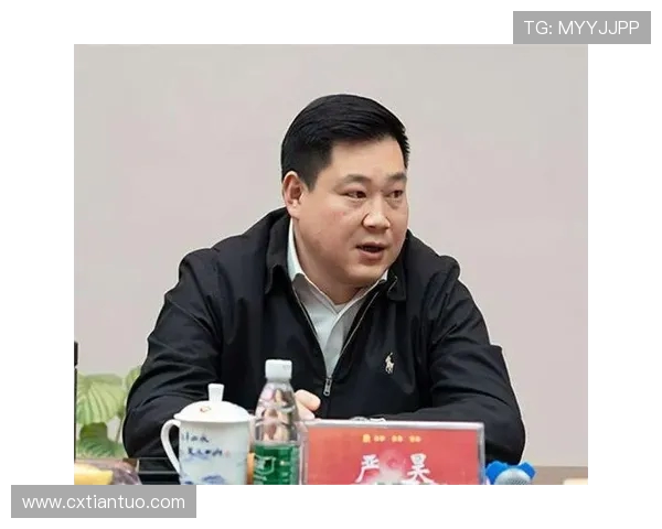 张昊的奋斗历程与成长故事:从平凡少年到杰出人才的蜕变之路 张昊的奋斗历程与成长故事:从平凡少年到杰出人才的蜕变之路