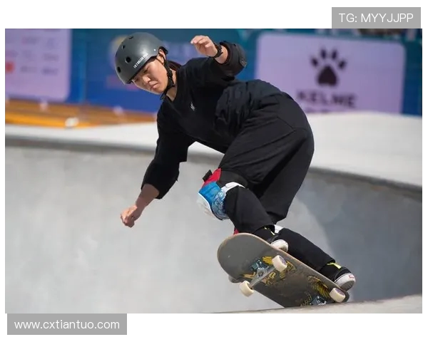 重庆滑板队与南京滑板队赛后复盘探讨团队协作与战术配合的成功之道