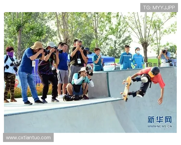 南京滑板队在极限运动嘉年华中的团队协作表现精彩点评与分析