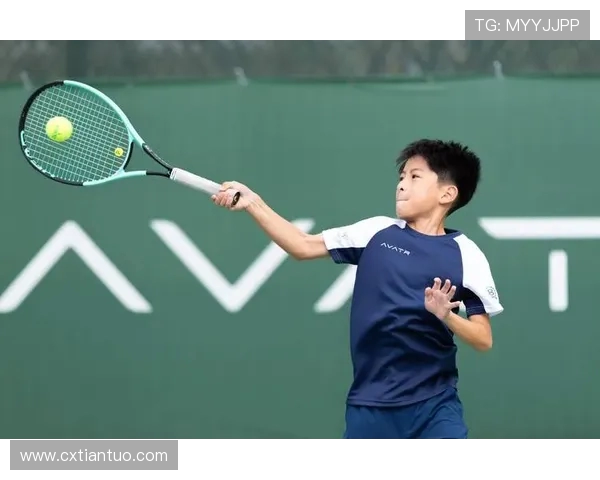 广州网球队技术分析与提升策略探讨聚焦于未来发展方向与训练方法